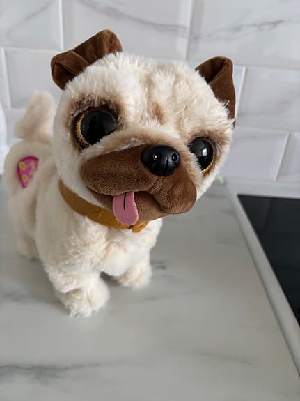 Talande leksakshund beige plysch