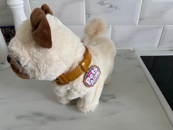 Talande leksakshund beige plysch