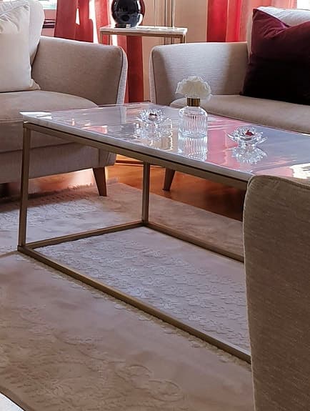 Mio soffbord och sidobord med marmortopp och metallstativ