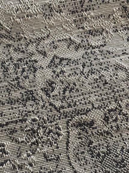 Stor matta för bruk utomhus/inomhus