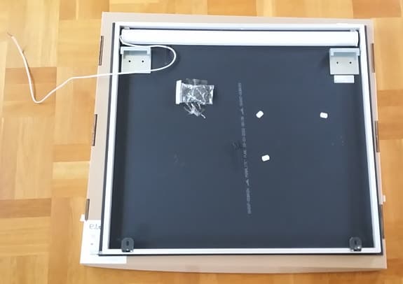 Ifö Option Basic Square 1000x900 Badrumsspegel med LED