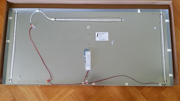 Badrumsspegel med LED-belysning, 1340x640 mm
