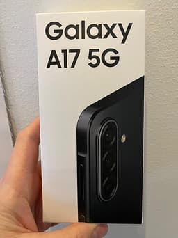 3st Samsung Galaxy A17 5G smartphone 128 GB svart helt nya i förpackning