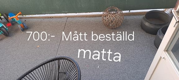 Grå utomhusmatta balkongmatta