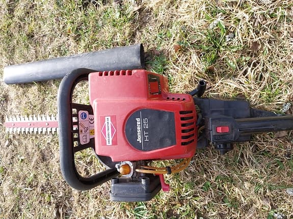 Fin motordriven häck/busk sax Jonsered