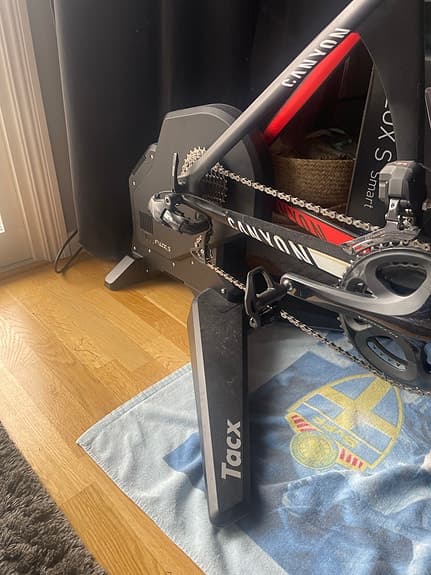 Tacx Flux S Smart cykeltrainer