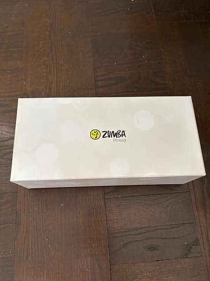 Zumba Exhilarate träningskit med toning sticks och dvd-skivor
