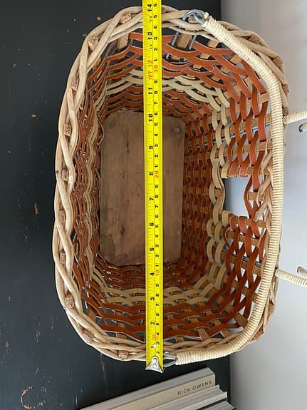 Cykelkorg rotting brun natur retro