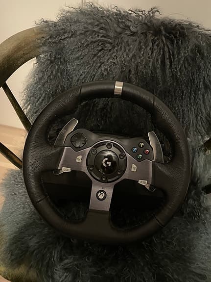 Logitech G920 racerratt med pedaler