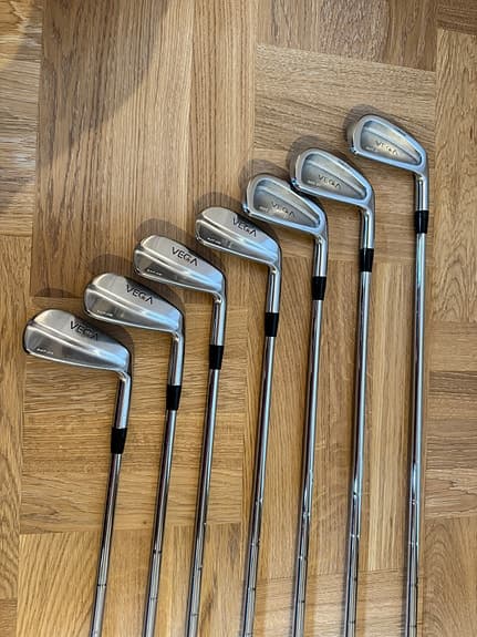 Vega golfklubbor set järnklubbor och 4-wood