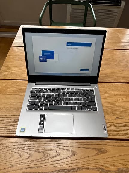 Lenovo IdeaPad 3 14"