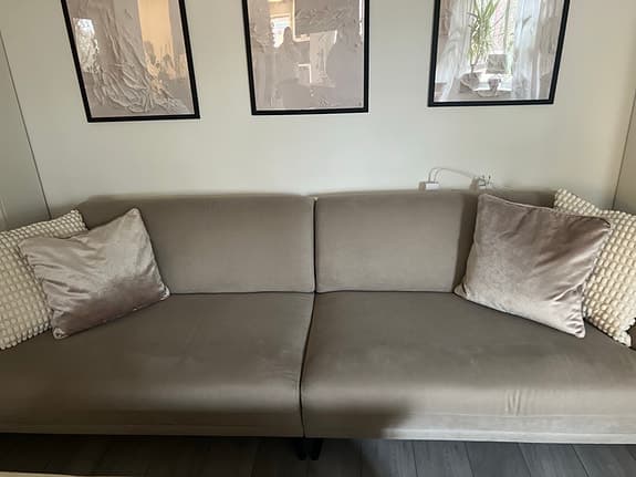 Ancona 4 sits soffa