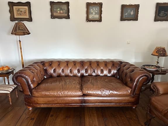 Chesterfield, soffa i äkta läder