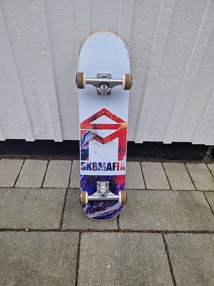 Sk8Mafia junior skateboard