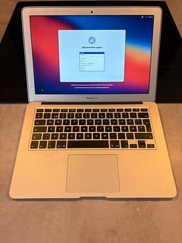 Apple MacBook Air 13 tum bärbar dator silver