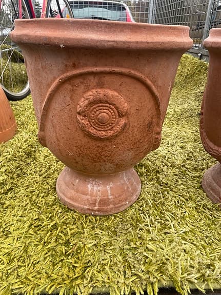 Underbara Terrakotta krukor stora på fot