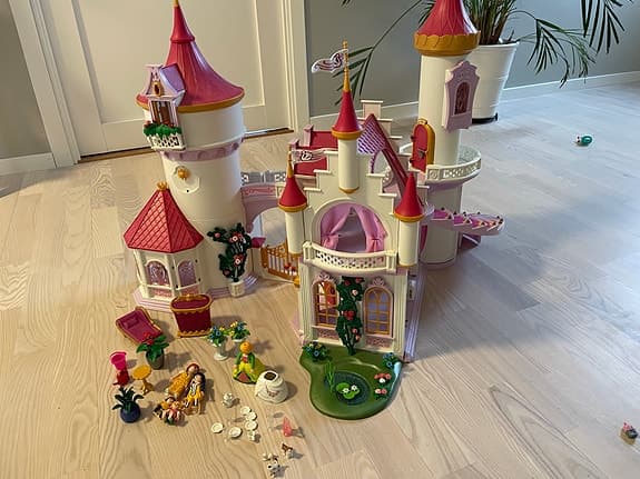 Playmobil slott lekset