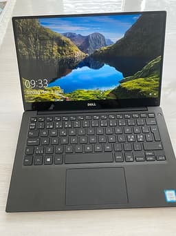 Dell XPS laptop 13 tum guld