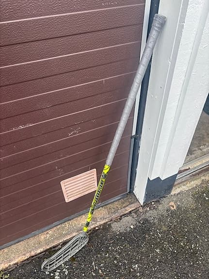 Innebandyklubba grå med turkos blad