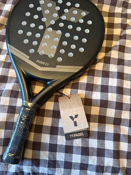 Y1 Padel Pure E1 padelracket svart