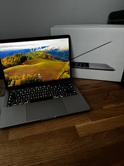 Macbook pro 2018 touchbar