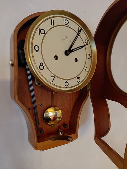 Fungerande väggklocka 30/40-tal