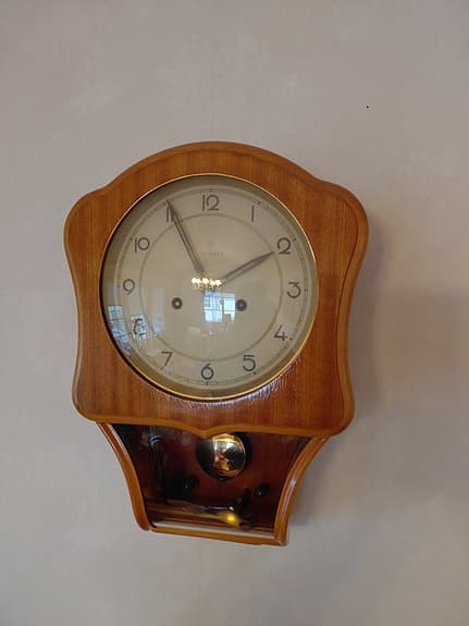 Fungerande väggklocka 30/40-tal