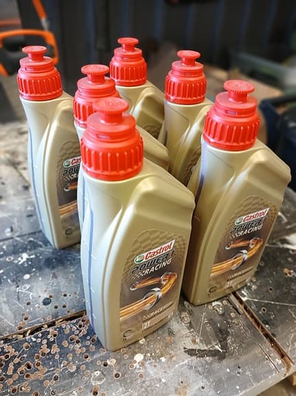 6 flaskor Castrol Power 1 Racing 2T (1 liter) helsynt högprestandaolja