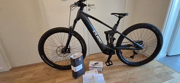 Elcykel. CUBE Stereo Hybrid HPC 140R 750