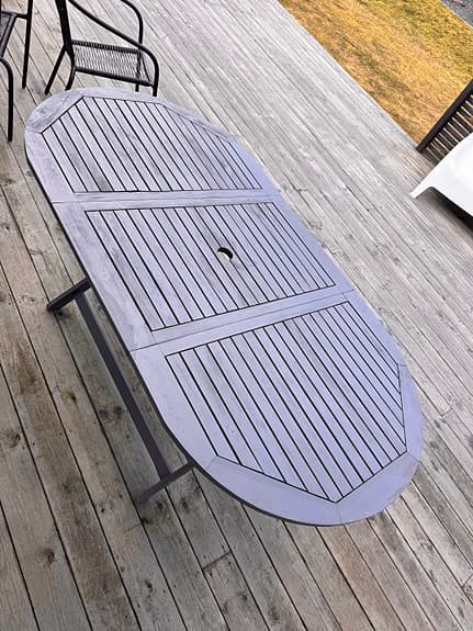 Trädgårdsbord