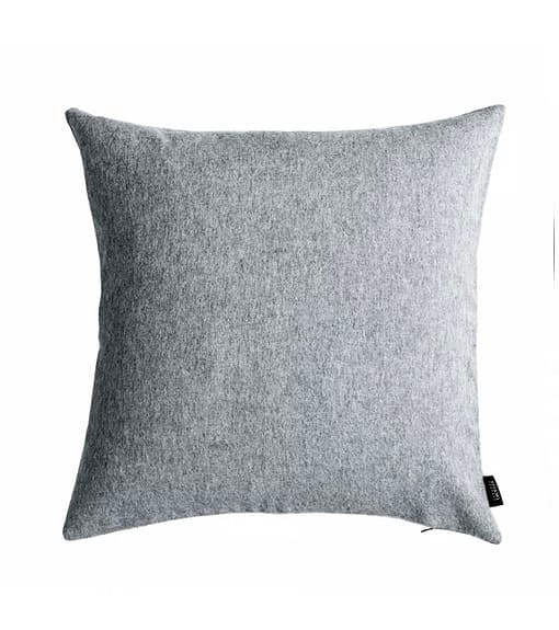 2 kuddfodral från Elvang Denmark i alpackaull och fårull (som nya)