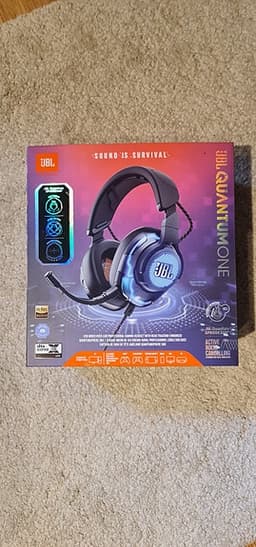 JBL Quantum One gamingheadset med mikrofon svart