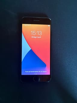 Apple iPhone 7 smartphone 32 GB svart