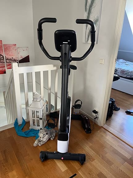 Gymstick GB 3.0 motionscykel med träningsdator svart/vit