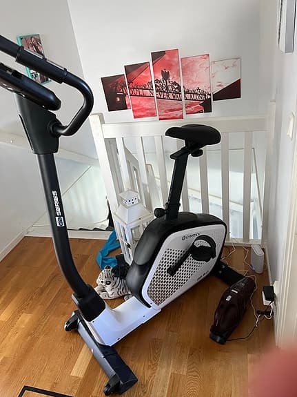 Gymstick GB 3.0 motionscykel med träningsdator svart/vit