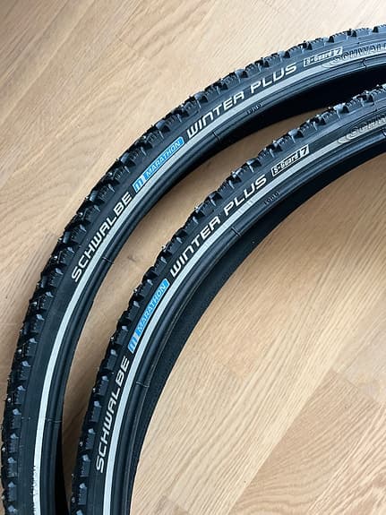 Schwalbe Marathon Winter Plus Tires (Pair) NEW