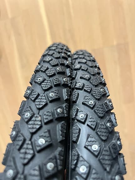 Schwalbe Marathon Winter Plus Tires (Pair) NEW