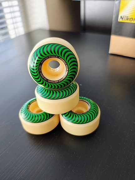 Spitfire Formula Four Classics skateboardhjul 52 mm vit grön