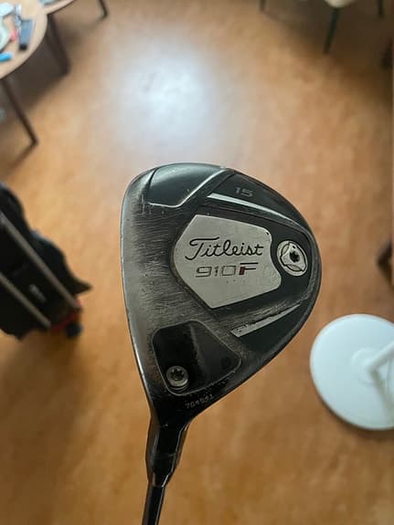 Diverse golfklubbor vänster