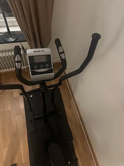 Epsilon crosstrainer svart