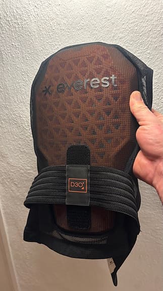 Everest D3O ryggskydd svart