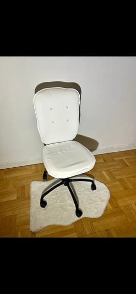 Stol till skrivbord