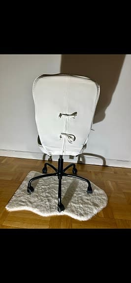 Stol till skrivbord