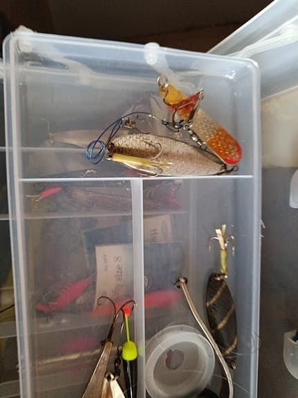 Fiskeset spön och rullar med drag