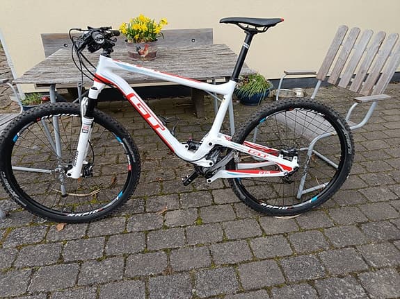GT Helios Carbon Expert