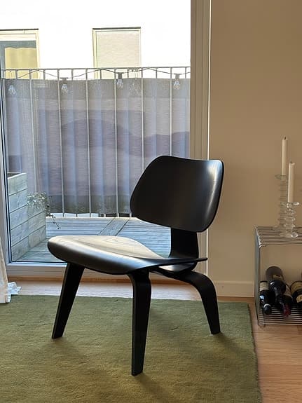 Eames Lounge Chair - Plywood LCW