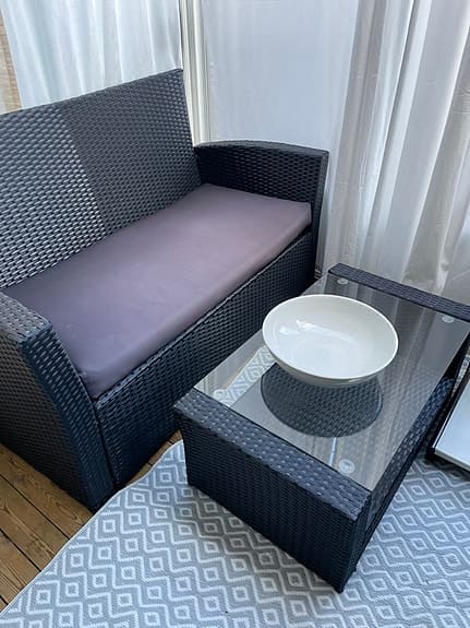Utemöbelset soffa fåtöljer och bord konstrotting mörkgrå