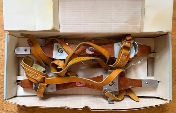 Ängelholm skridskor läderremmar storlek 40