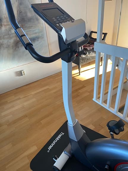 Trekkrunner motionscykel grå 8718i