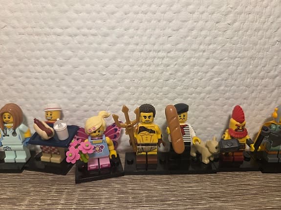 Lego - Minifigurer - Serie 17 (2 av 2)